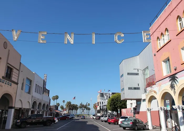 Samesun Venice Beach Hotel & Hostel